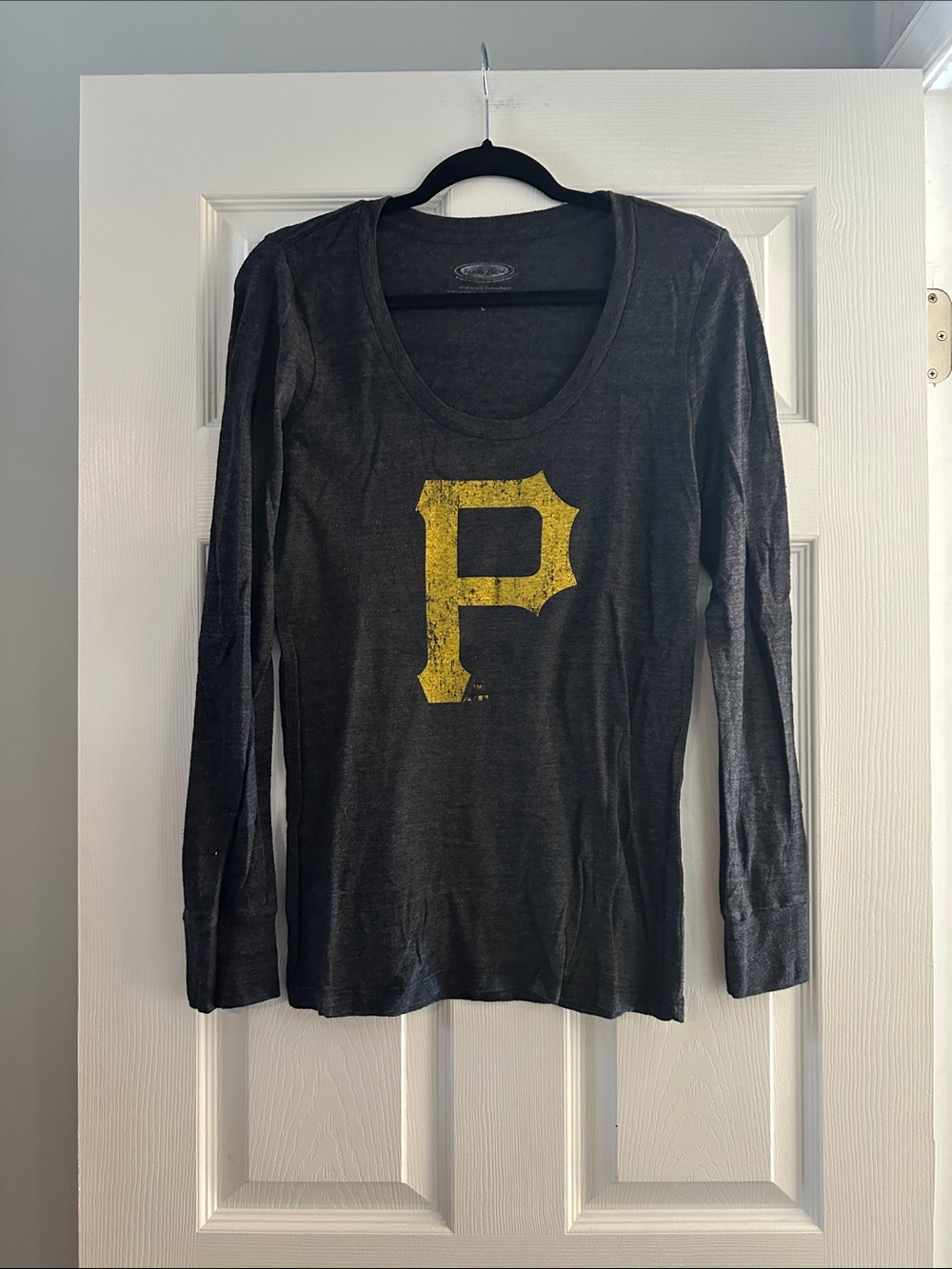 Women's Long-Sleeve Scoop Neck Tee with Distressed Yellow 'P' Graphic